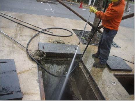 惠民池底污泥如何清理